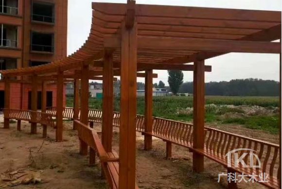 防腐木长廊